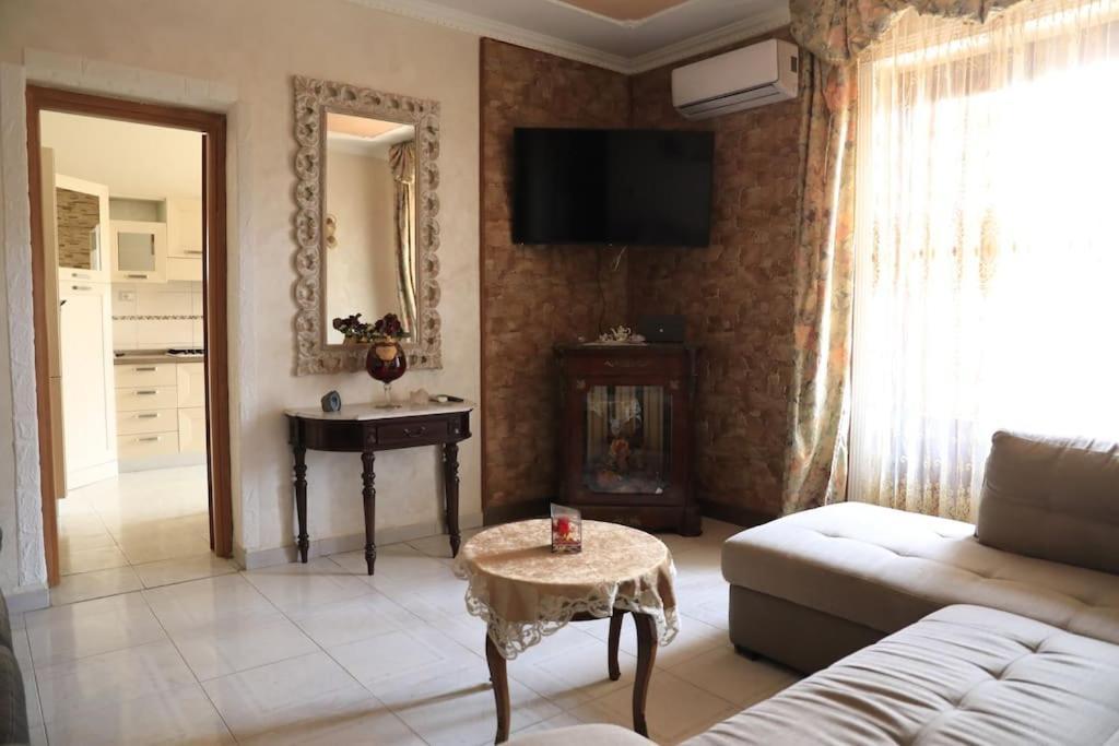 Apartamento Due Minuti Dal Mare Con Balcone Vista Mare Tropea Exterior foto